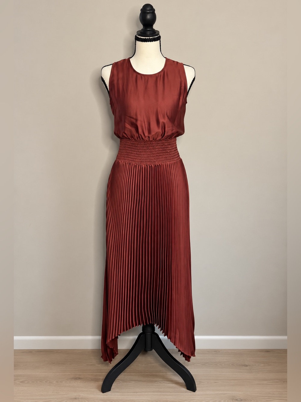 Express Rust Pleated Midi Dress Smocked Waist Size XS